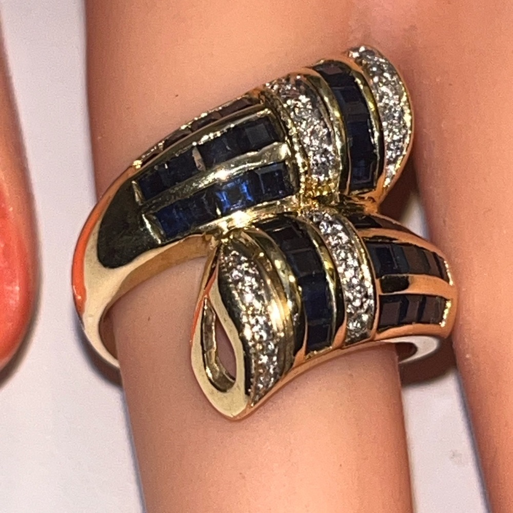 VINTAGE ESTATE 14K YELLOW GOLD RING "BYPASS" with DIAMONDS & SAPPHIRES,1960's